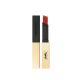 Yves Saint Laurent Rouge Pur Couture The Slim Barra de labios con fórmula suave cremosa e intensos pigmentos para acabado mate