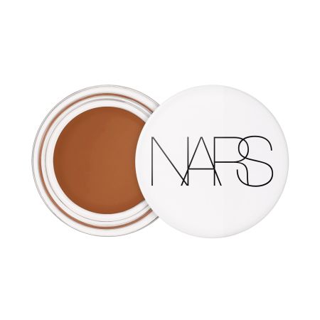 Nars Light Reflecting Undereye Brightener Corrector y tratamiento ilumina y tonifica el contorno de los ojos con una luminosidad 24 horas