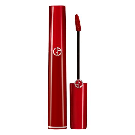 Armani Lip Maestro Barra de labios mate de alta pigmentación ofrece textura aterciopelada y color intenso