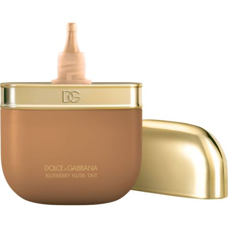 Dolce & Gabbana Blueberry Nutri-Tint Base de maquillaje vegana de cobertura moldeable ofrece hidratación profunda y resplandor saluidable 24 horas