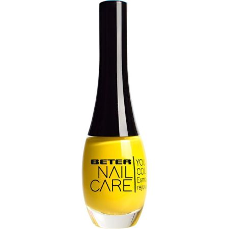 Beter Nail Care Youth Color Esmalte de uñas rejuvenecedor combina color y tratamiento en uno de óptima cobertura y duración