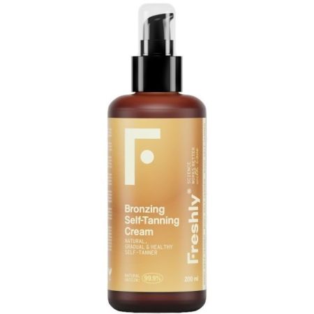 Freshly Cosmetics Bronzing Radiance Self-Tanning Cream Crema autobronceadora hidratante para una piel natural y más saludable 200 ml